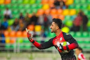 رقابت جذاب دو دروازه‌بان تیم ملی فوتبال ایران برای رکوردشکنی
