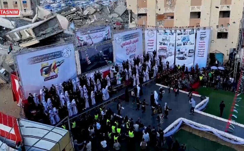 «رخت شادی» بر تن غزه؛ جشن ازدواج 54 زوج فلسطینی در میان ویرانه‌های خان یونس